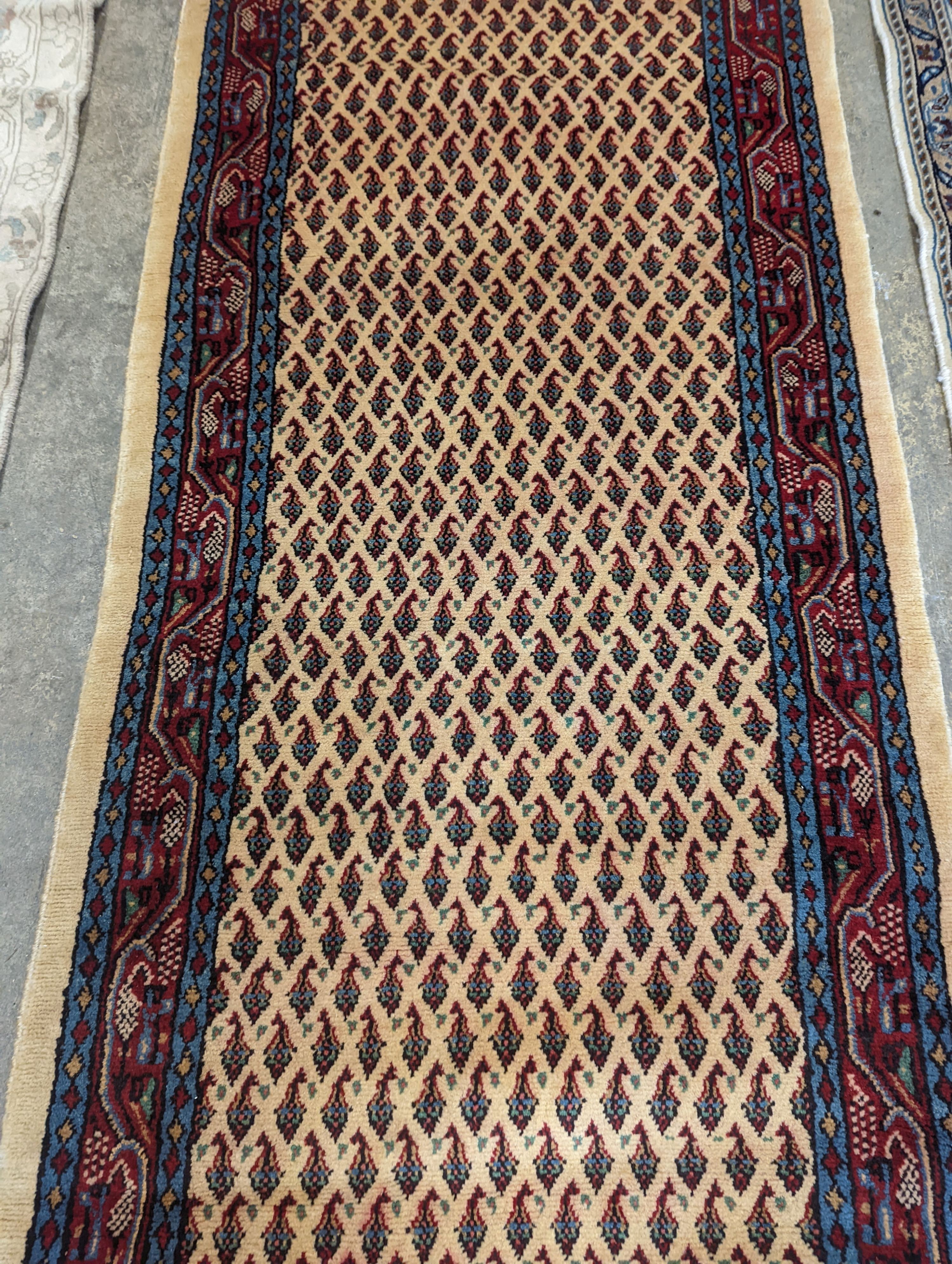 An Araak runner, 320 x 87cm